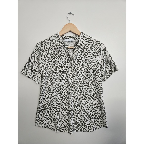 Emily Daniels Tops - Emily Daniels Women Green White Geometric Abstract Print Short Sleeve Top Medium